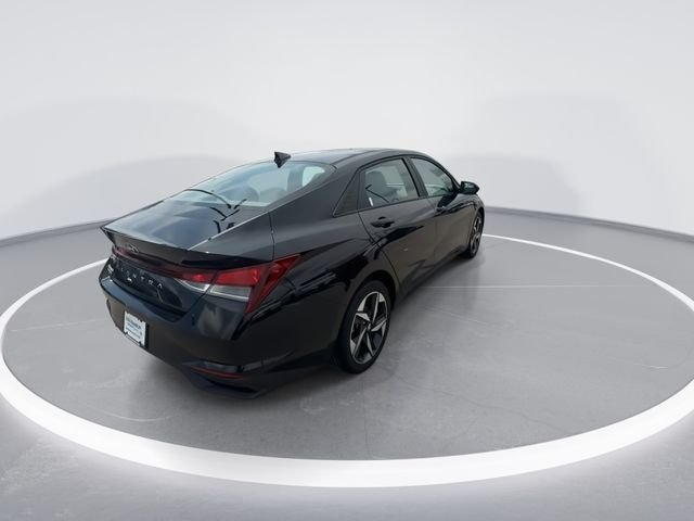 Used 2023 Black Hyundai SEL image 8