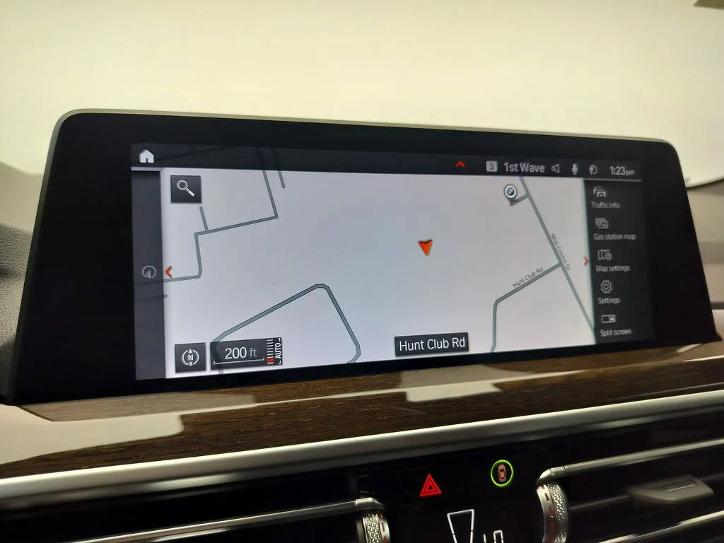 Used 2024 Skyscraper Grey Metallic BMW sDrive30i image 17