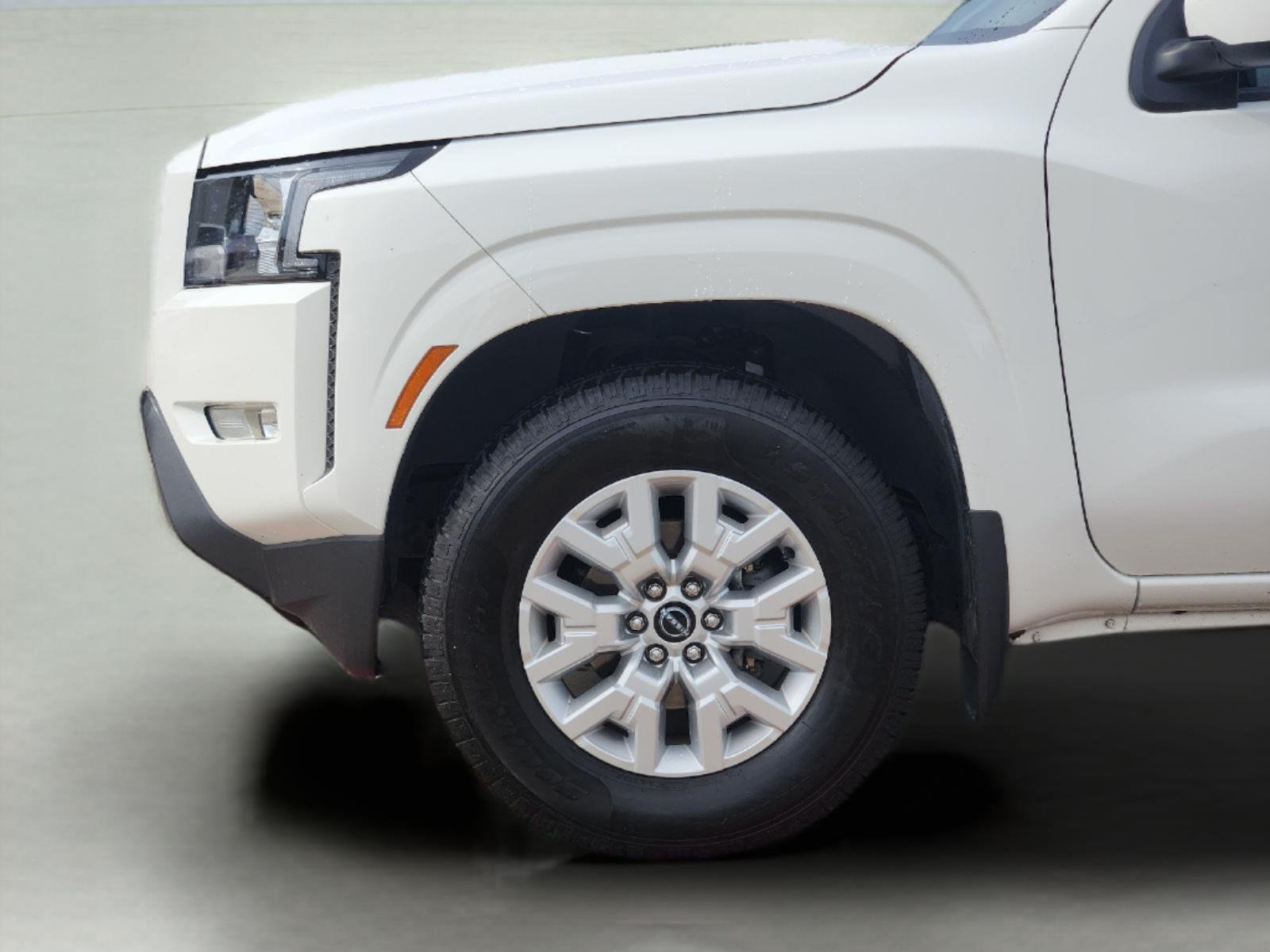 2024 Nissan Frontier photo 9 of 33