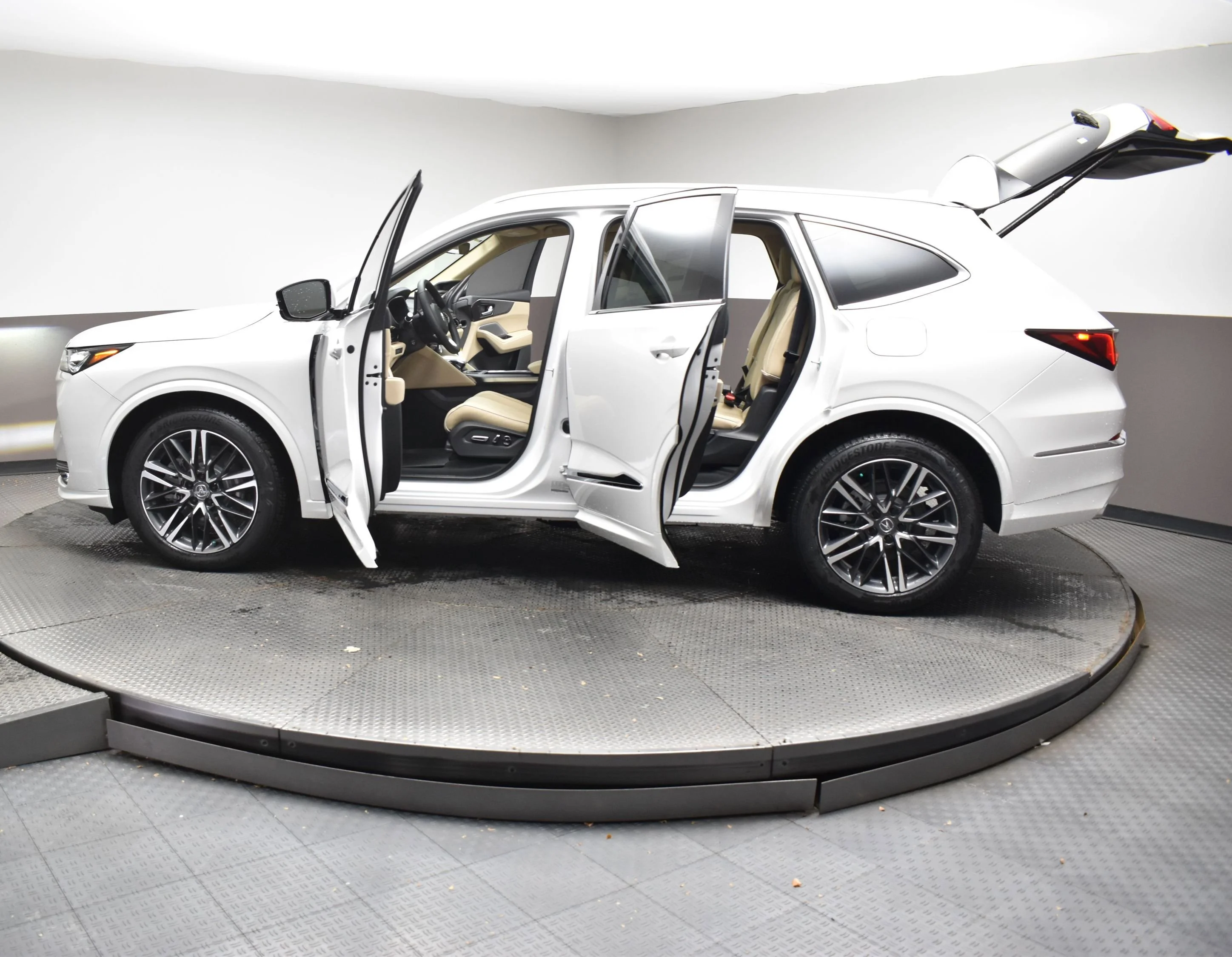 New 2026 Platinum White Pearl Acura w/Advance Package image 48