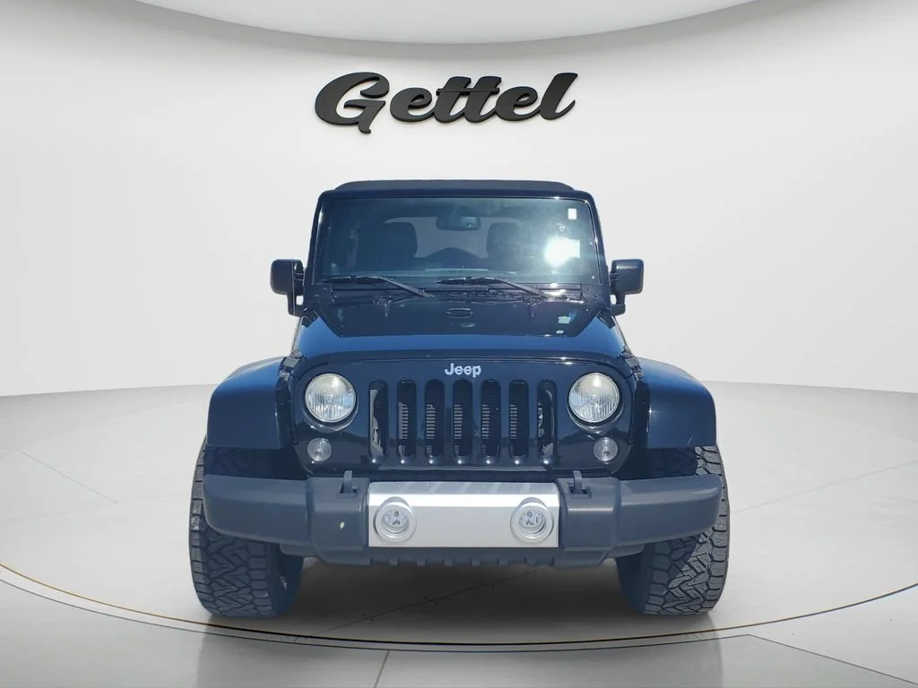 Used 2014 Black Jeep Sahara image 2