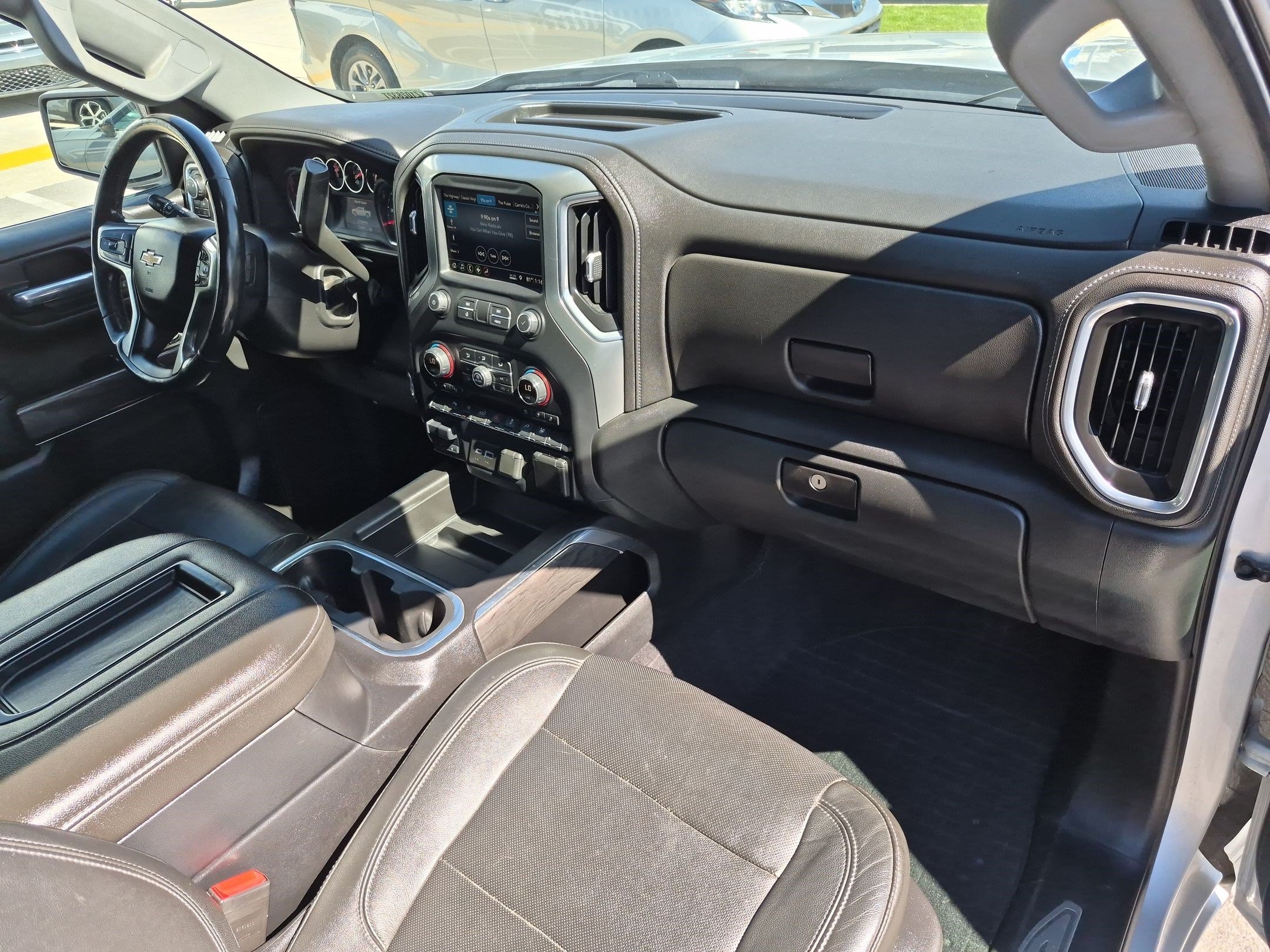Used 2019 Silver Ice Metallic Chevrolet LTZ image 30