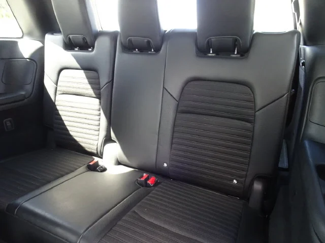 Used 2024 Pearl White Nissan Rock Creek image 9