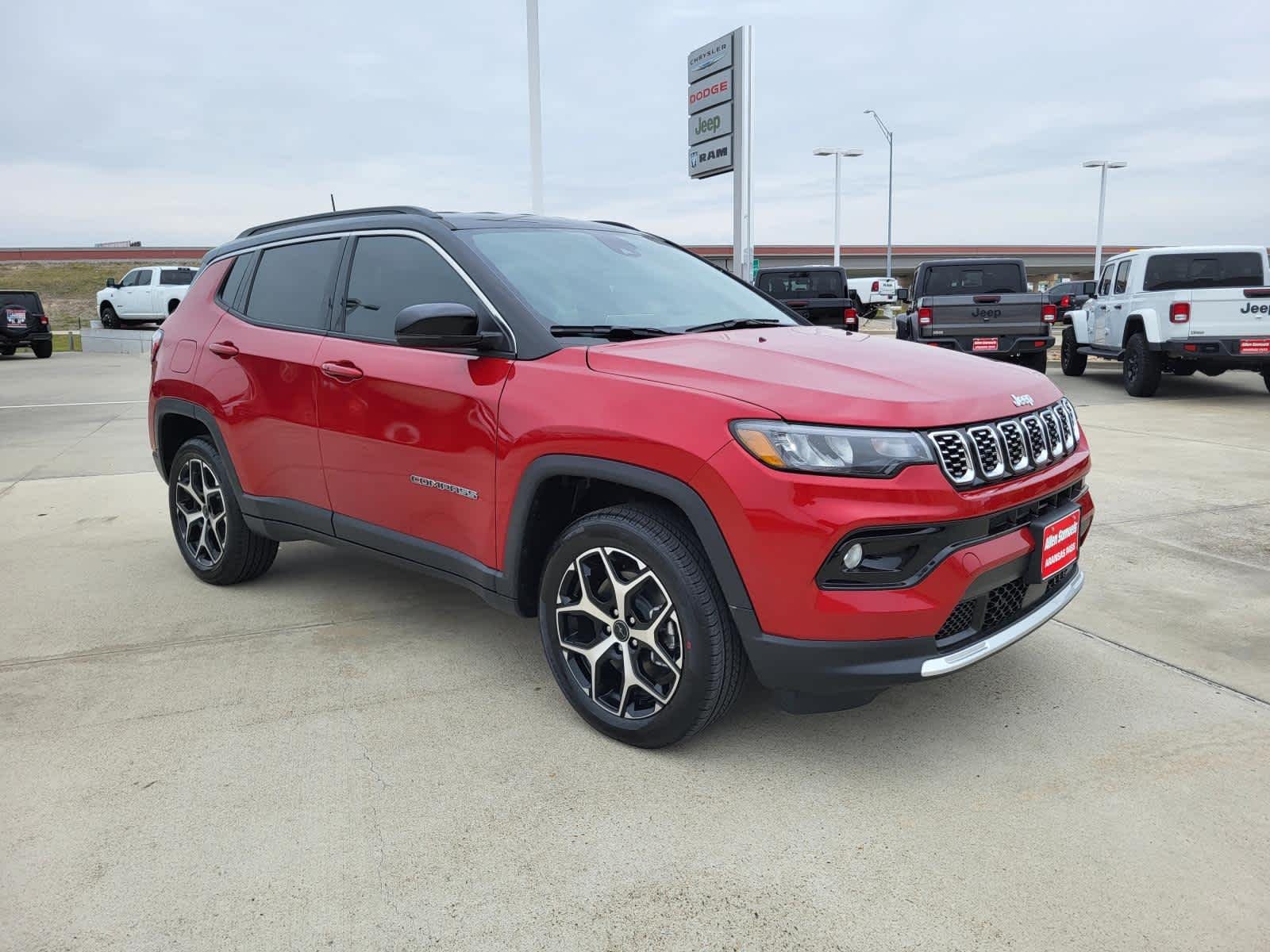 New 2026 Red Hot Pearl-Coat Exterior Paint Jeep Limited image 7