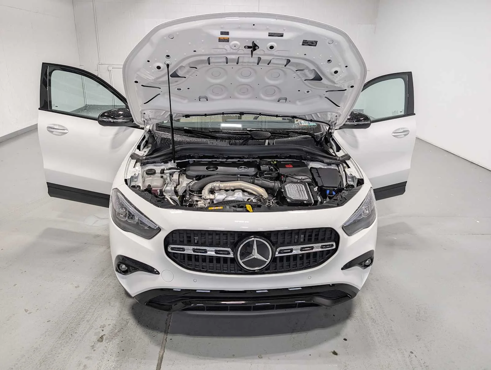 Used 2026 Polar White Mercedes-Benz GLA 250 image 8