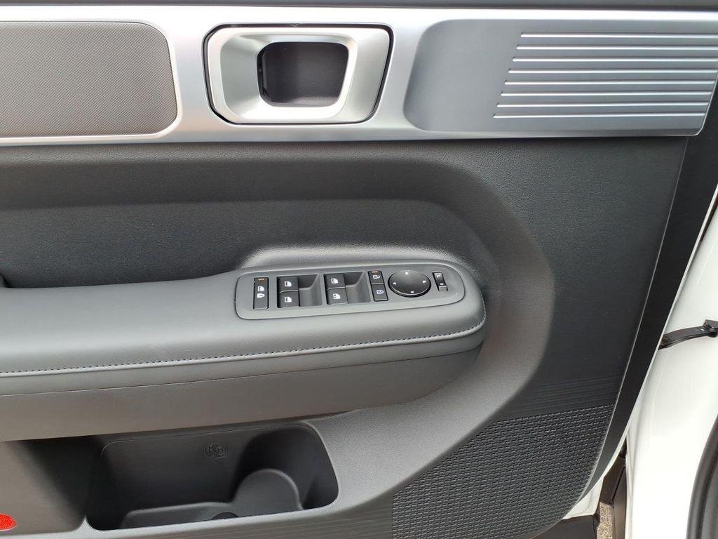New 2026 White Hyundai SEL image 12