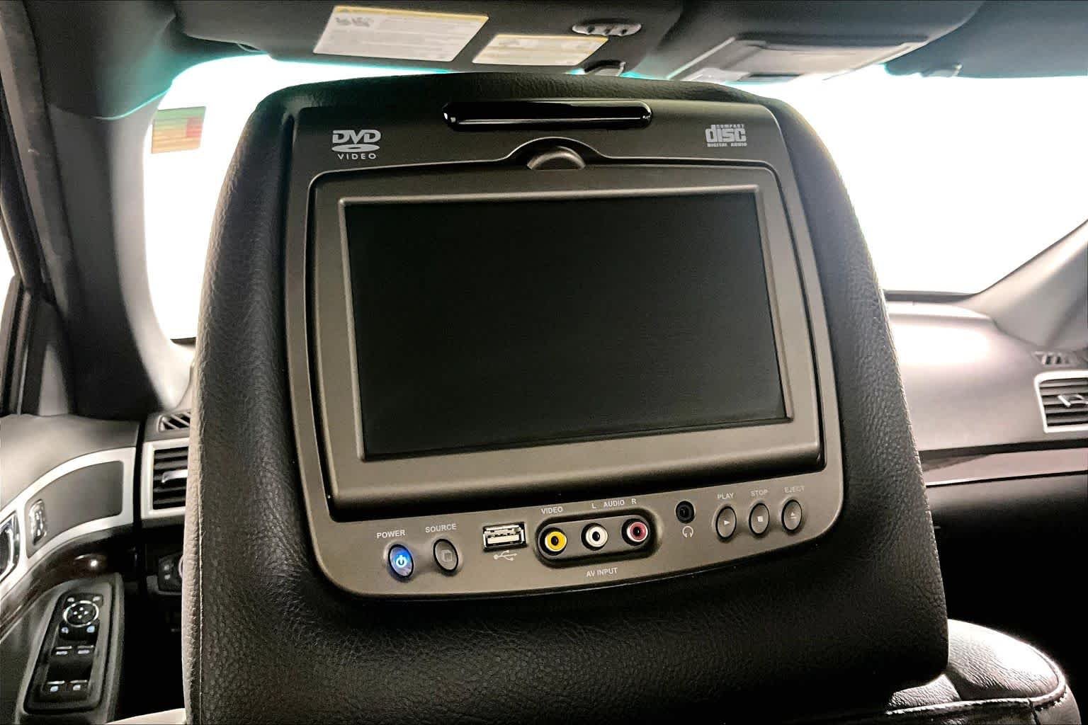 Used 2014 Ingot Silver Metallic Ford Limited image 32