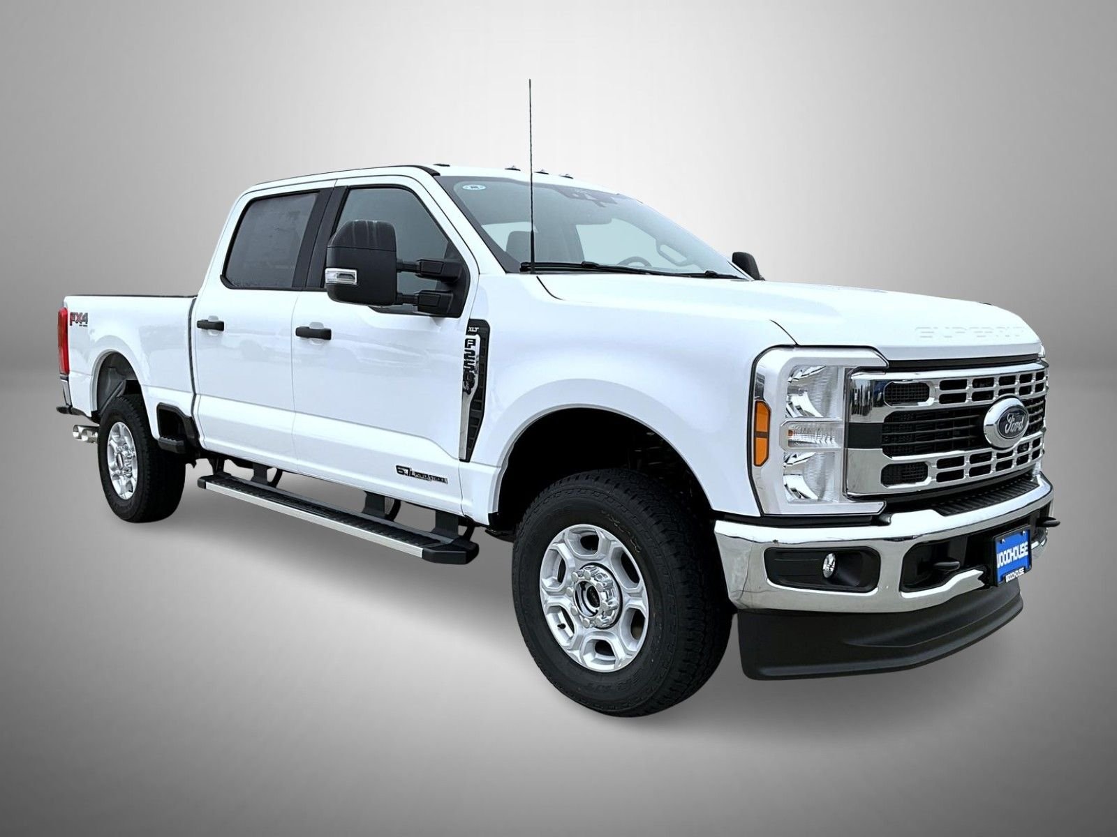 New 2026 Oxford White Ford XLT image 3