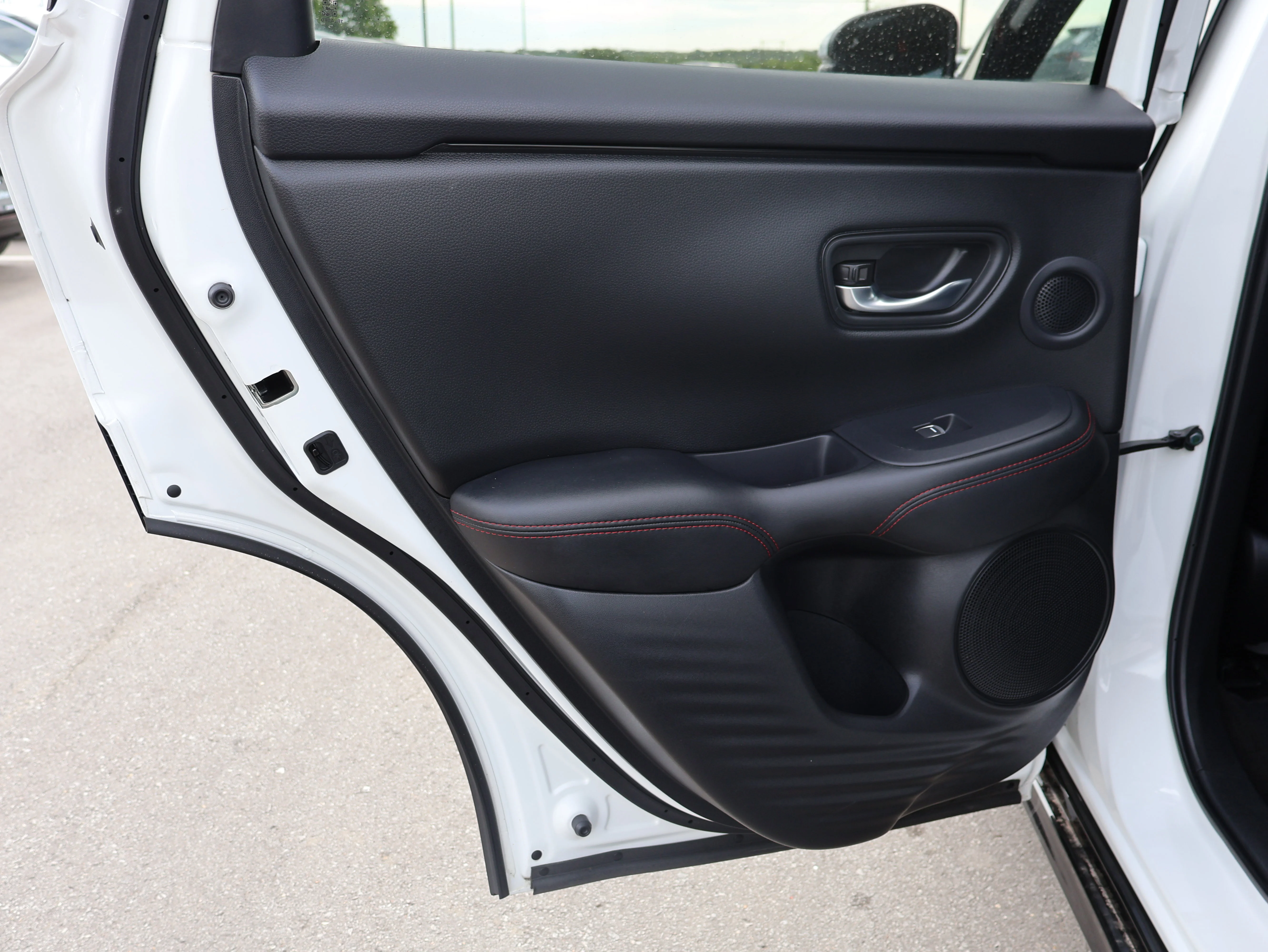 Used 2025 Platinum White Pearl Acura w/A-Spec Package image 19