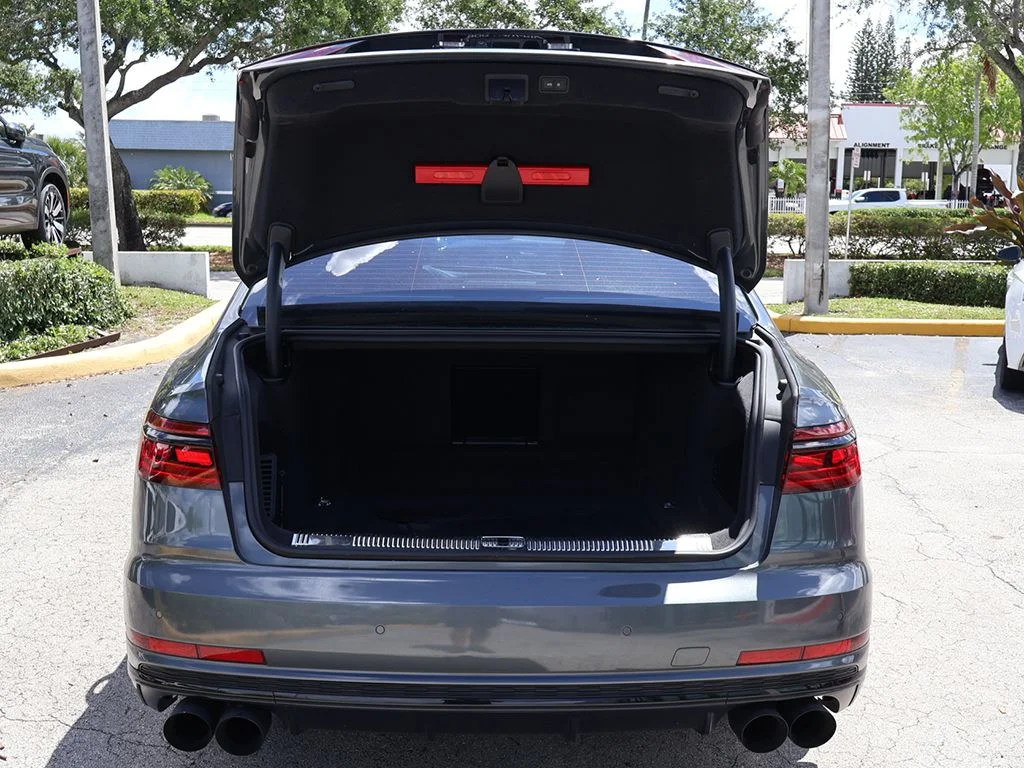 Used 2020 Gray Audi 4.0T image 26
