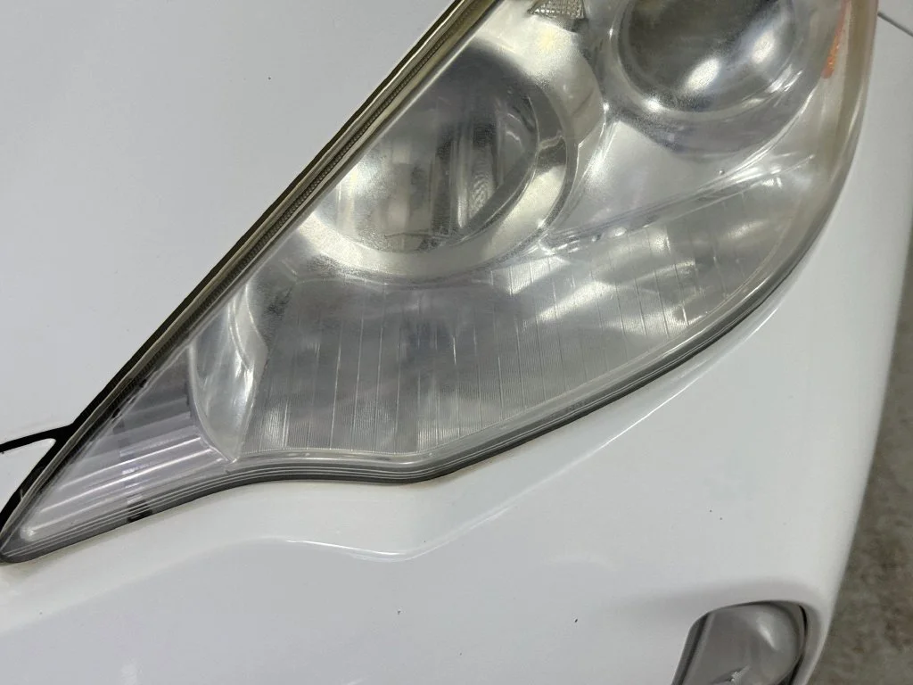 Used 2013 Super White Toyota Two image 33