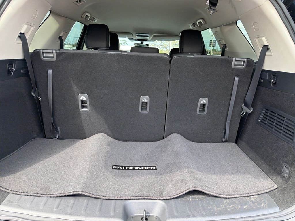 New 2026 Nissan Pathfinder SL 4D Sport Utility