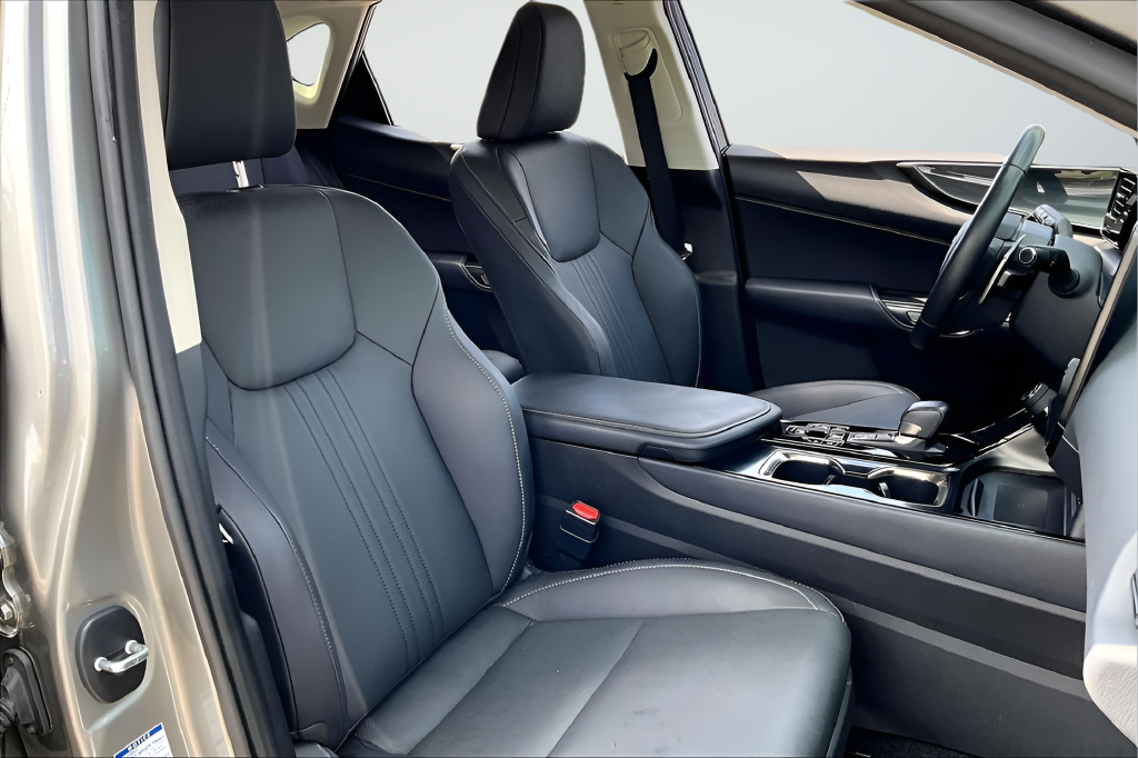 Used 2022 Silver Lexus 350 Premium image 27