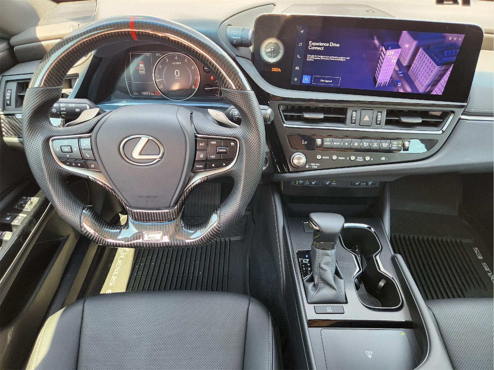 2025 Lexus ES 350 - Photo 26