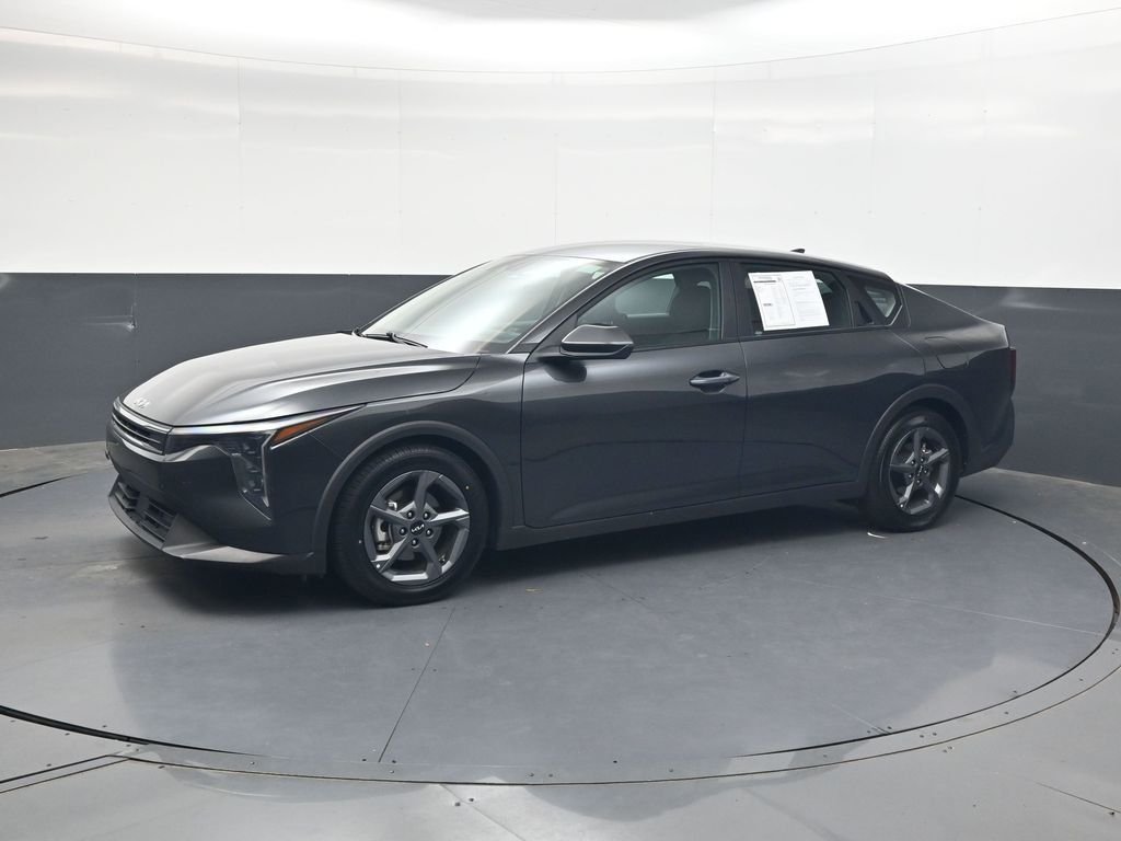 Used 2025 Gray Kia LXS image 11