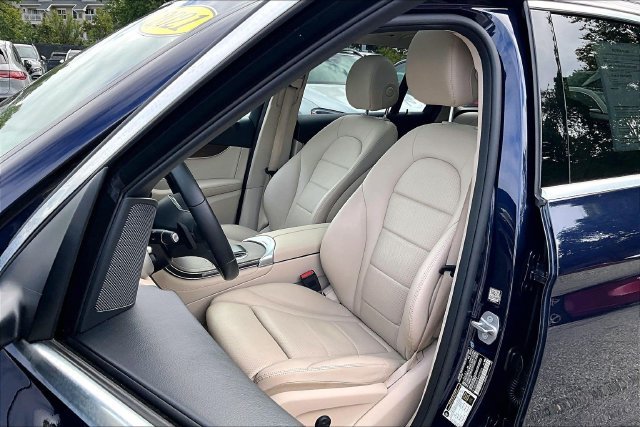 Used 2021 Blue Mercedes-Benz GLC 300 image 6