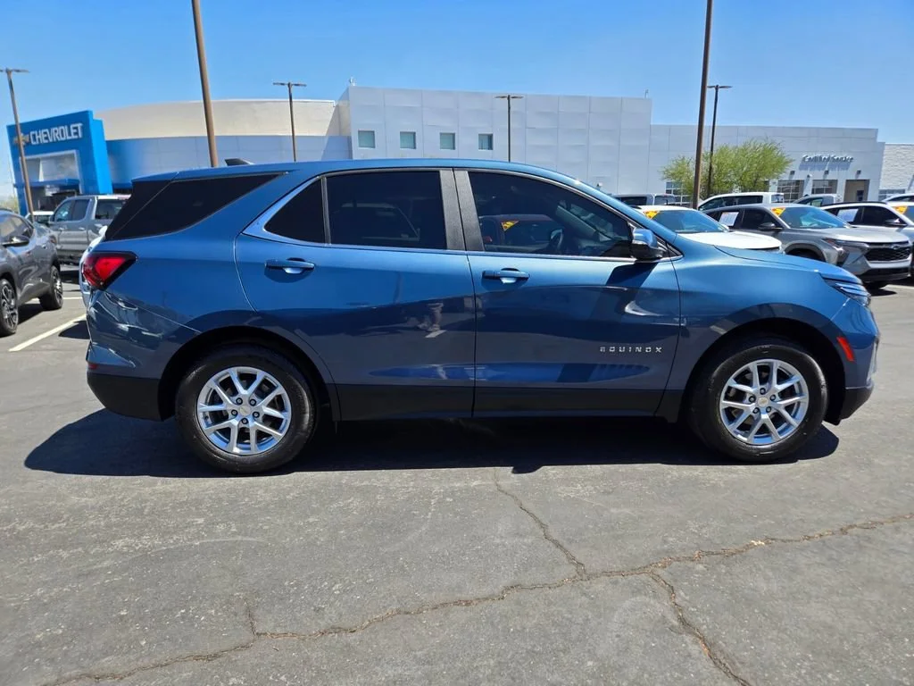 Used 2024 Lakeshore Blue Metallic Chevrolet LT image 7
