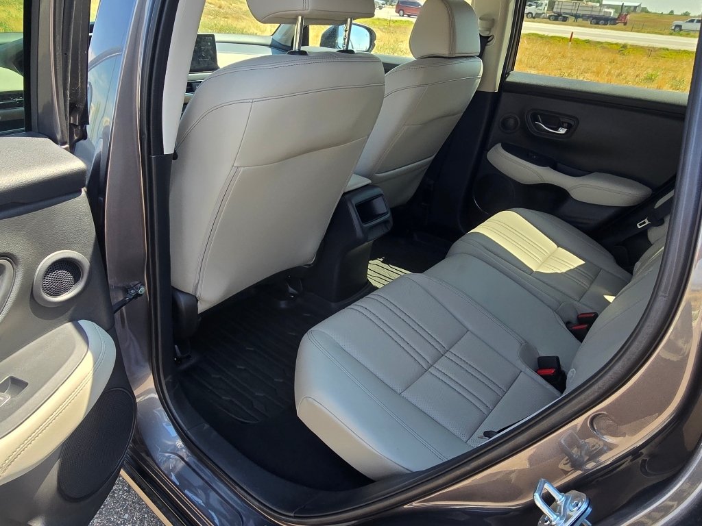 Used 2026 Urban Gray Pearl Honda EX-L image 14