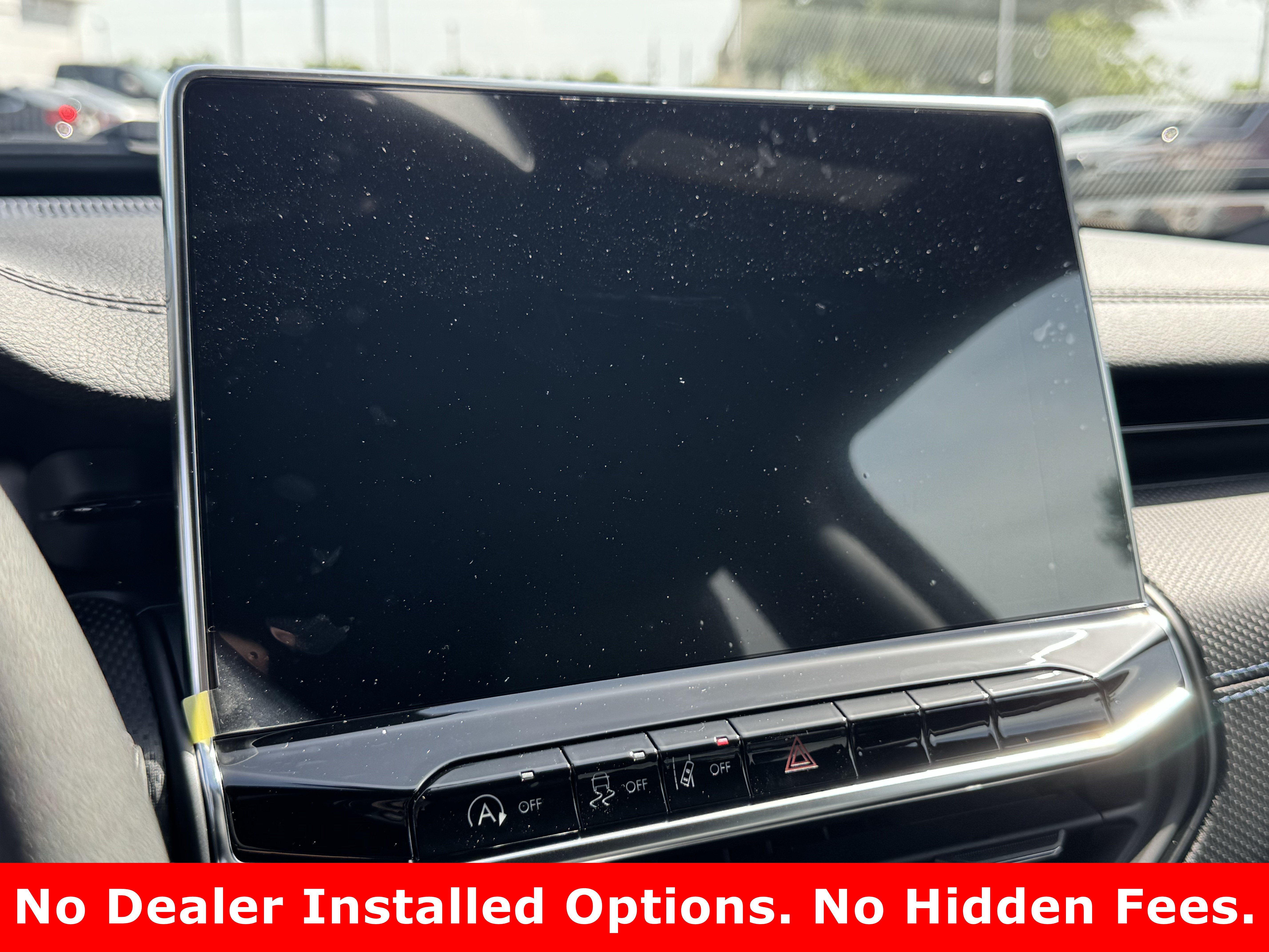 New 2026 Diamond Black Crystal Pearlcoat Jeep Latitude Altitude image 13