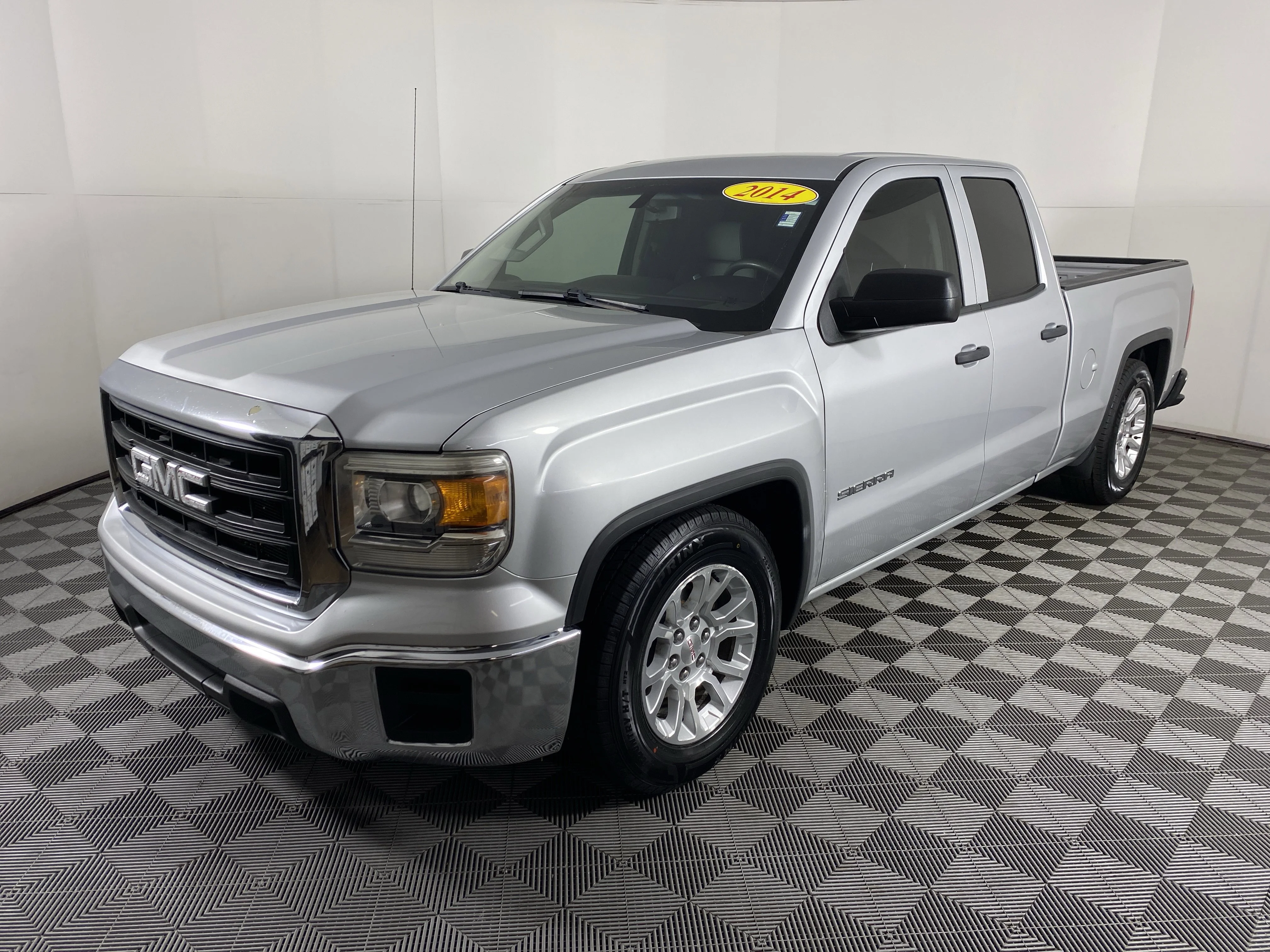 Used 2014 Quicksilver Metallic GMC Base image 5