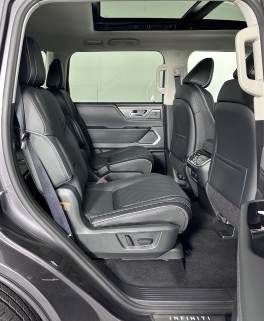New 2027 Silver INFINITI LUXE image 27