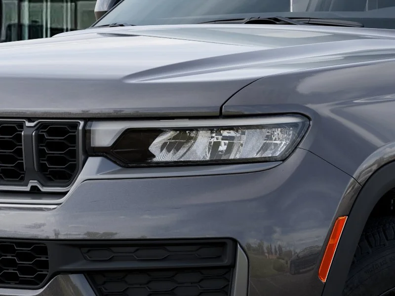 New 2026 Baltic Gray Metallic Clear-Coat Exterior Paint Jeep Altitude image 25