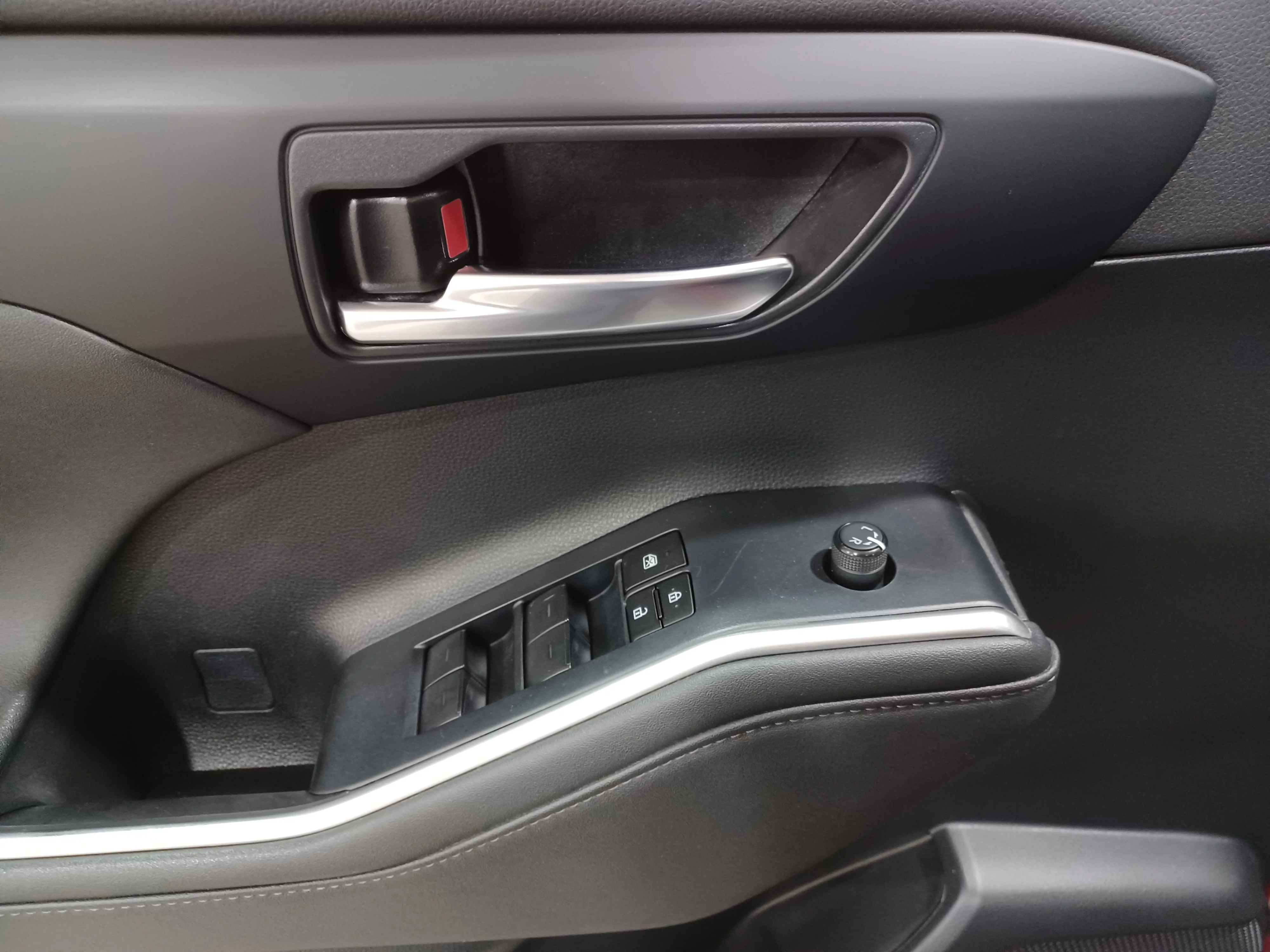 Certified Used 2023 Ruby Flare Pearl Toyota XLE AWD*8 Pass | Adaptive Cruise | Htd Leather | Htd Wheel | Lane Keep Assist | Blind Spot Detection image 9