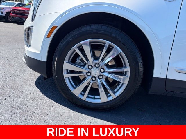 Used 2024 White Cadillac Premium Luxury image 9