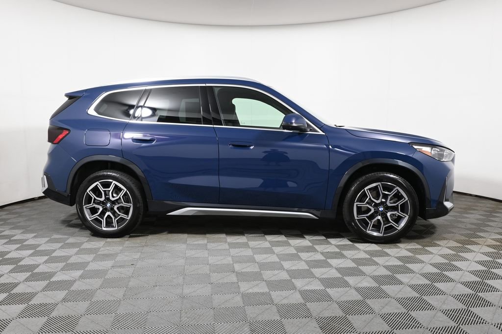 New 2027 Night Dusk Blue Metallic BMW xDrive28i image 8
