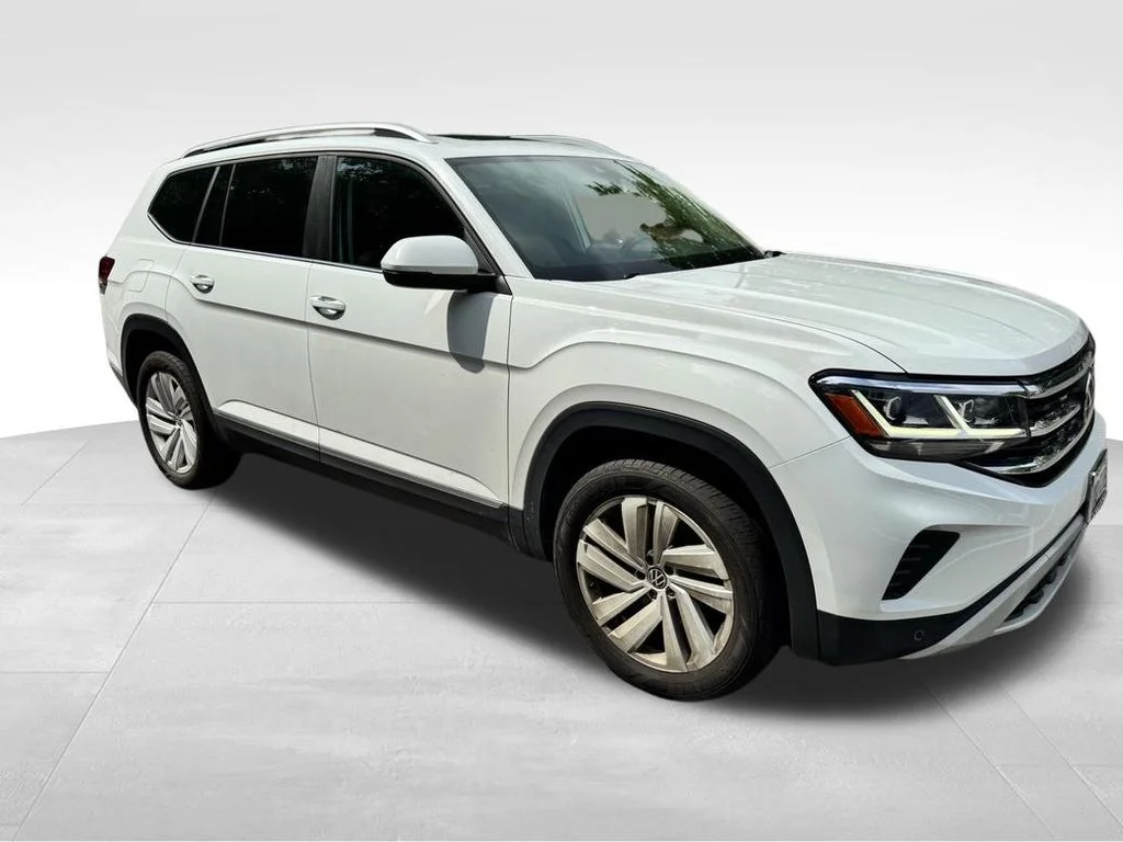Used 2021 White Volkswagen SEL image 8