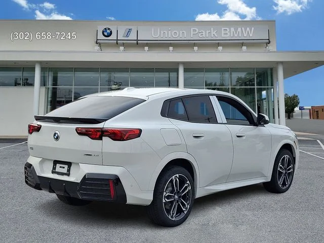 New 2026 Alpine White BMW xDrive28i image 4