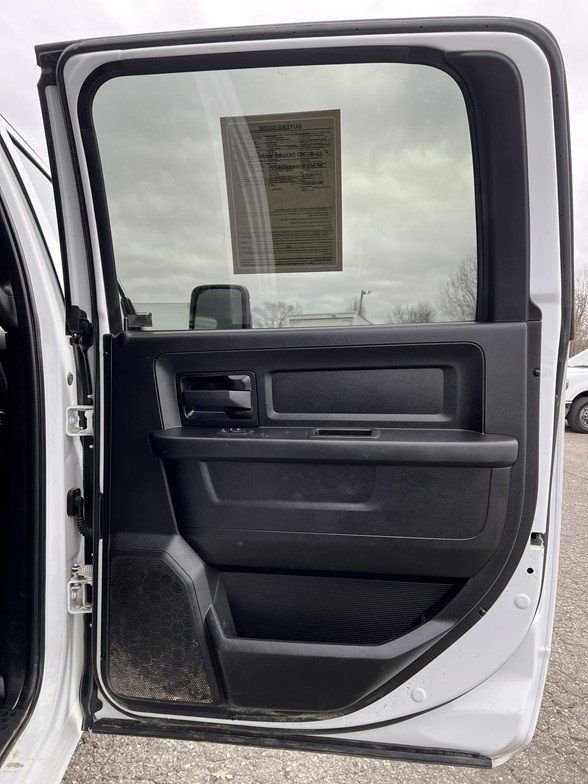 2023 RAM Ram 3500 Chassis Cab Tradesman - Photo 32