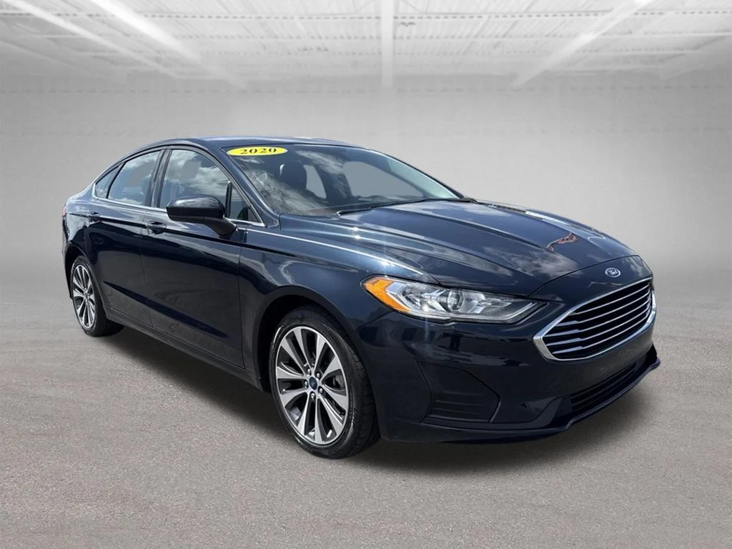Used 2020 Blue Ford SE image 12