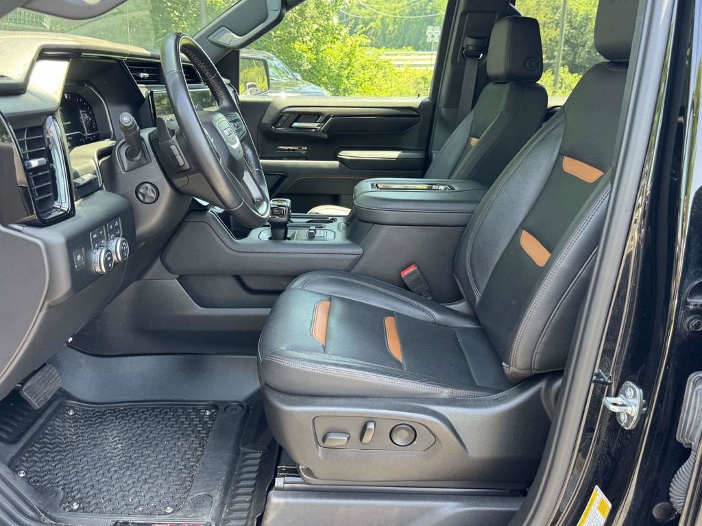 Used 2022 Black GMC AT4 image 20