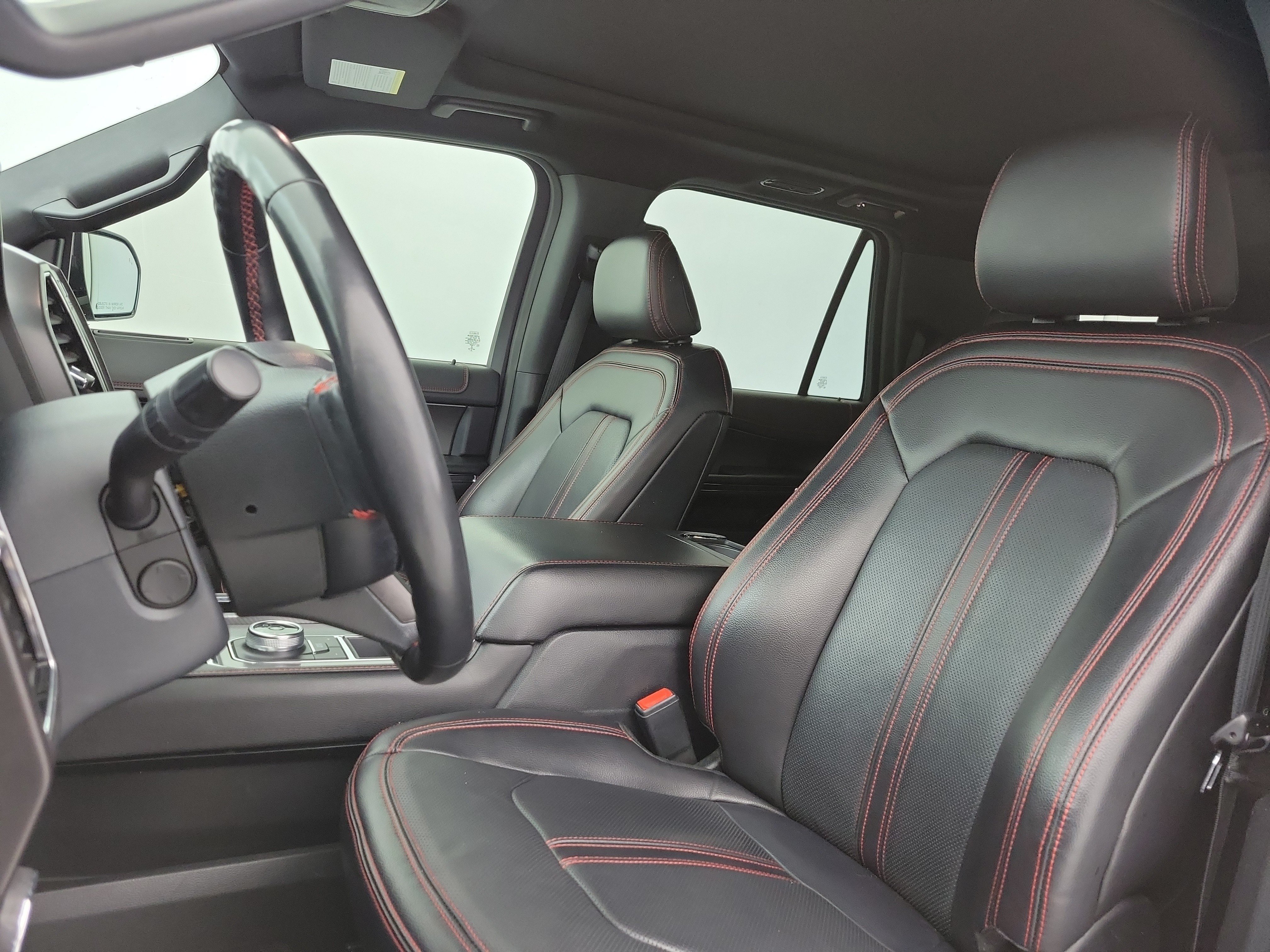 Used 2021 Magnetic Ford Limited image 19