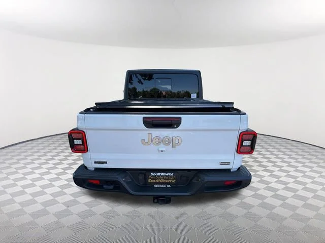 Used 2020 White Jeep Overland 4x4 image 6