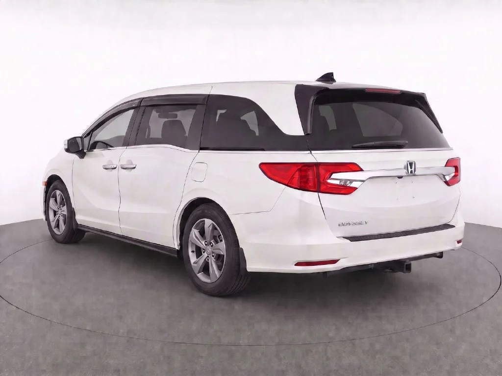 Used 2018  Honda EX-L image 4