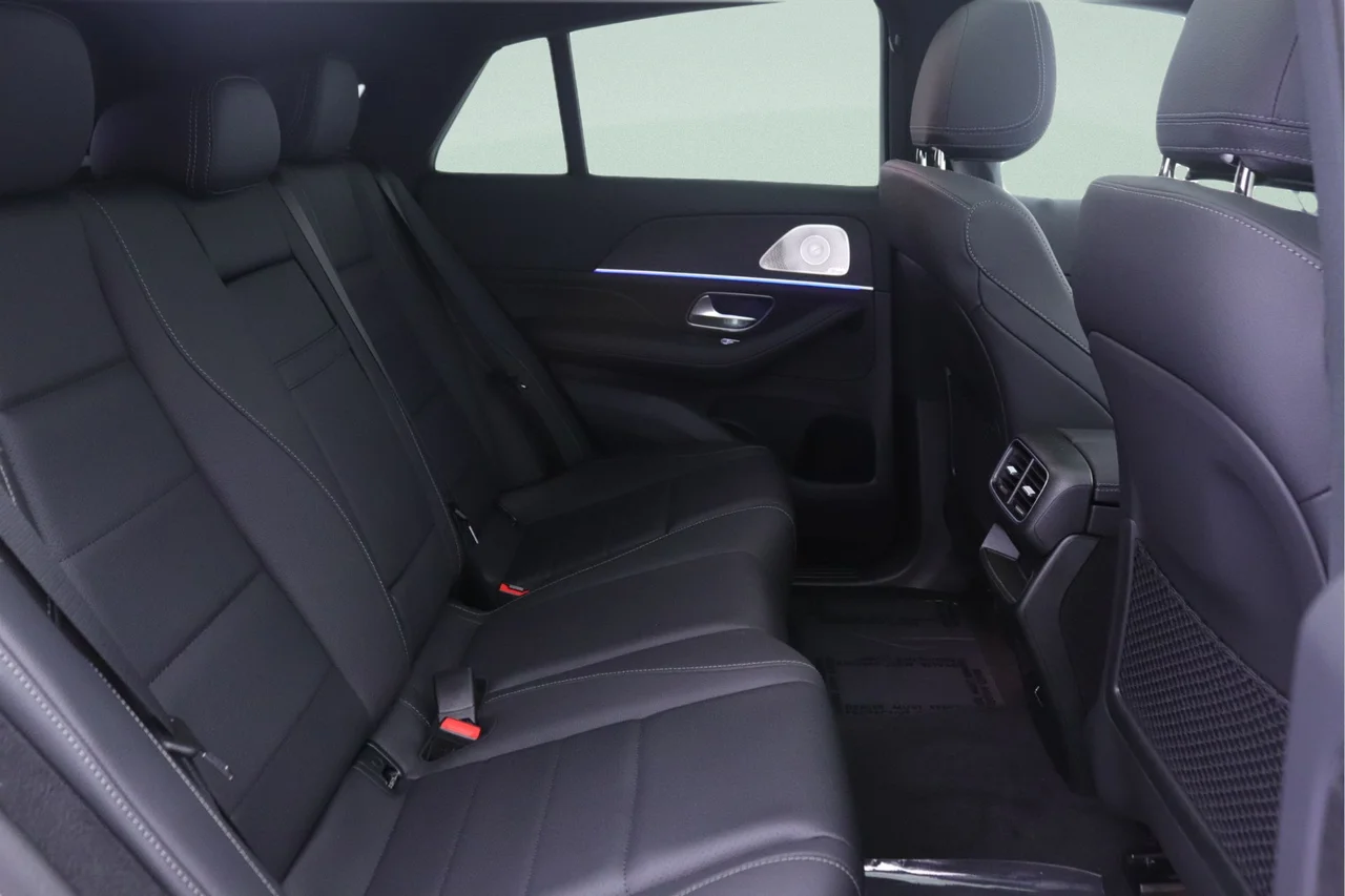 New 2026 MANUFAKTUR Alpine Grey Mercedes-Benz 450 Coupe 4MATIC® image 12