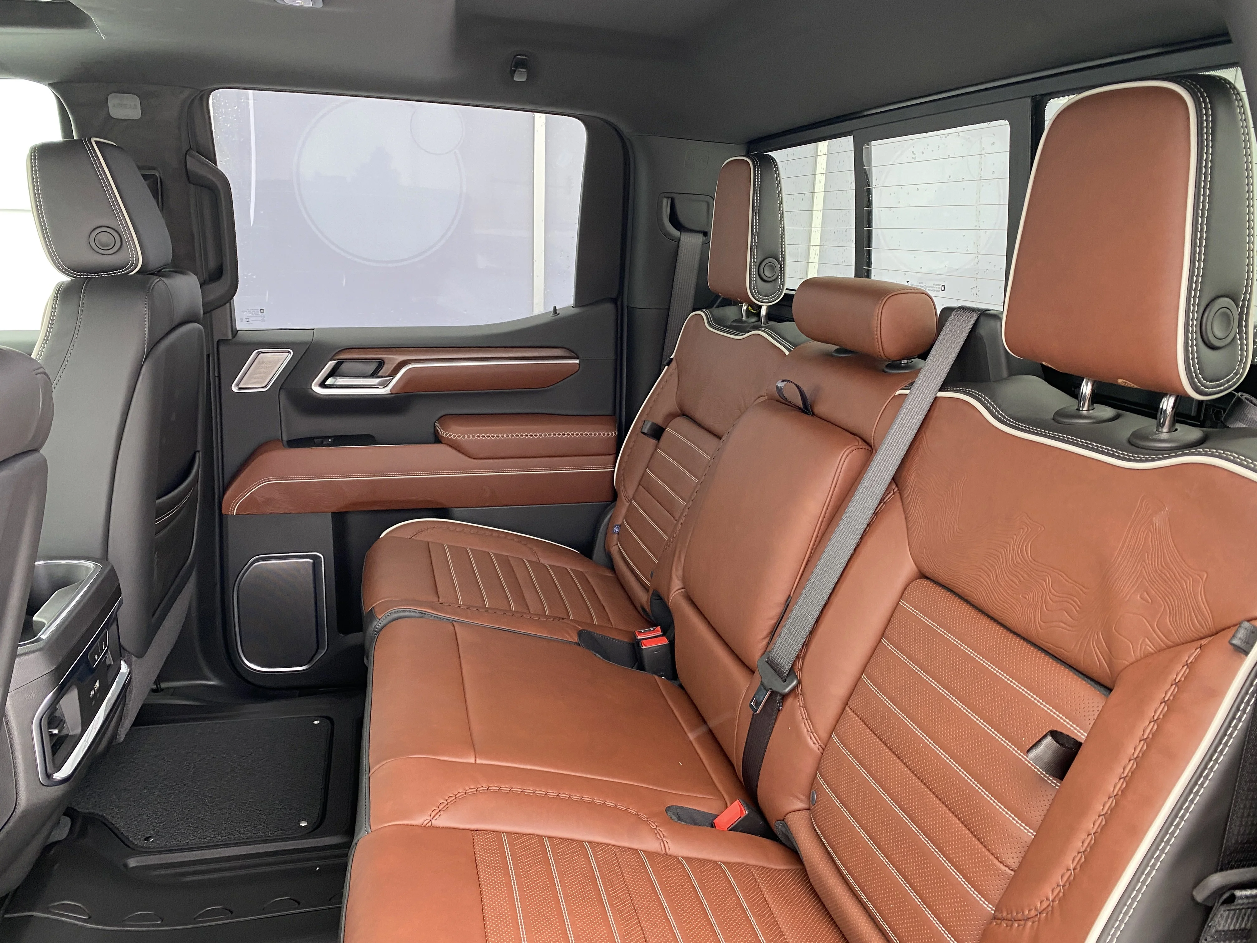 New 2026 ONYX BLACK GMC Denali Ultimate image 29