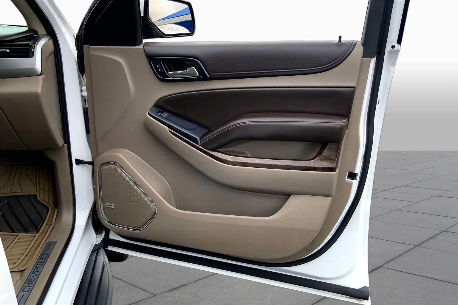 Used 2015 Summit White Chevrolet LT image 23
