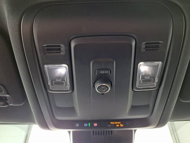 Used 2025 Black Chevrolet LT image 19