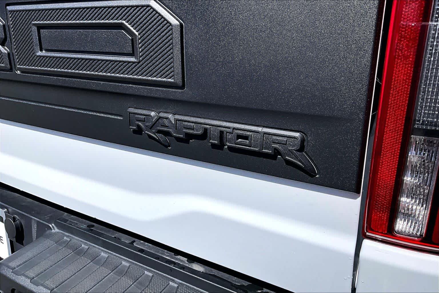 Used 2025 Oxford White Ford Raptor image 9