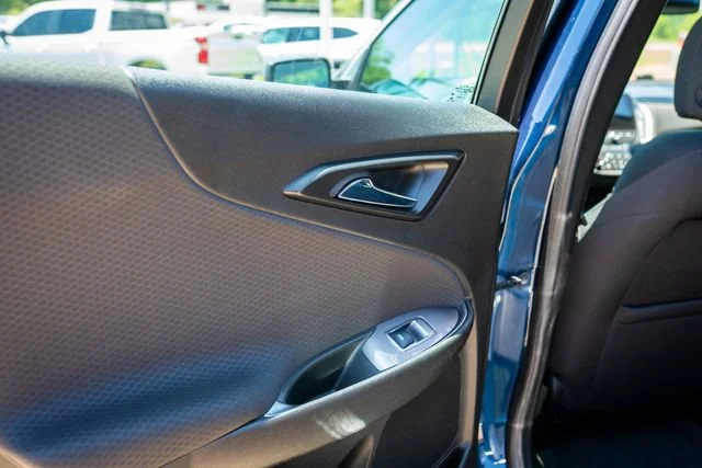 Used 2021 Northsky Blue Metallic Chevrolet LT image 25