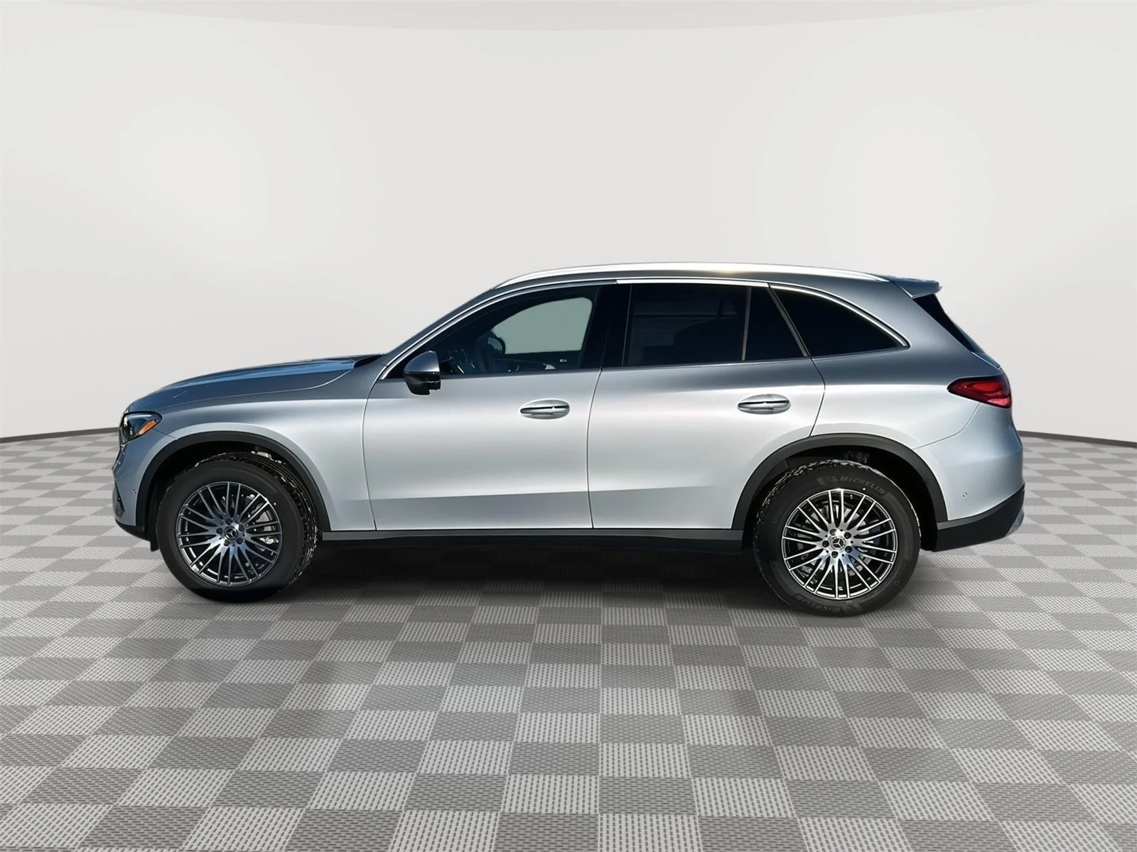 New 2026 Cirrus Silver Metallic Mercedes-Benz GLC 300 image 6