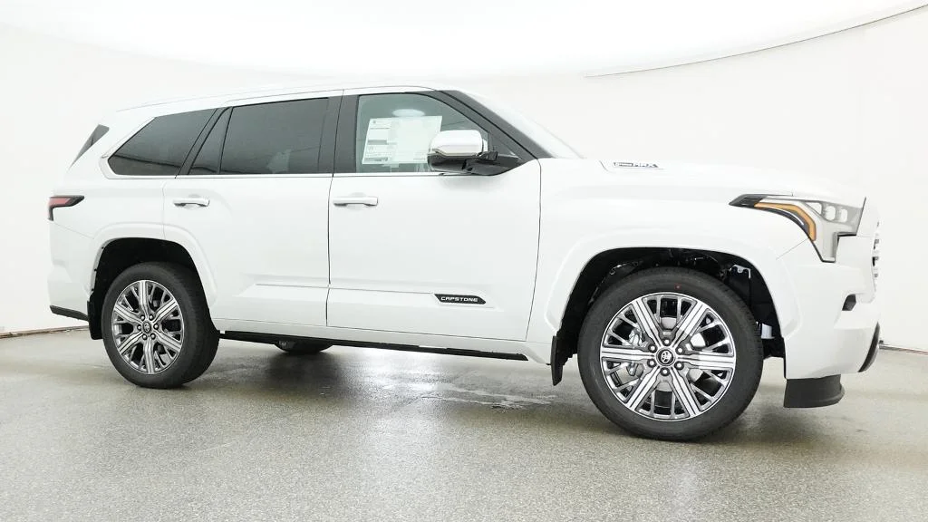 New 2026 Wind Chill Pearl Toyota Capstone image 11
