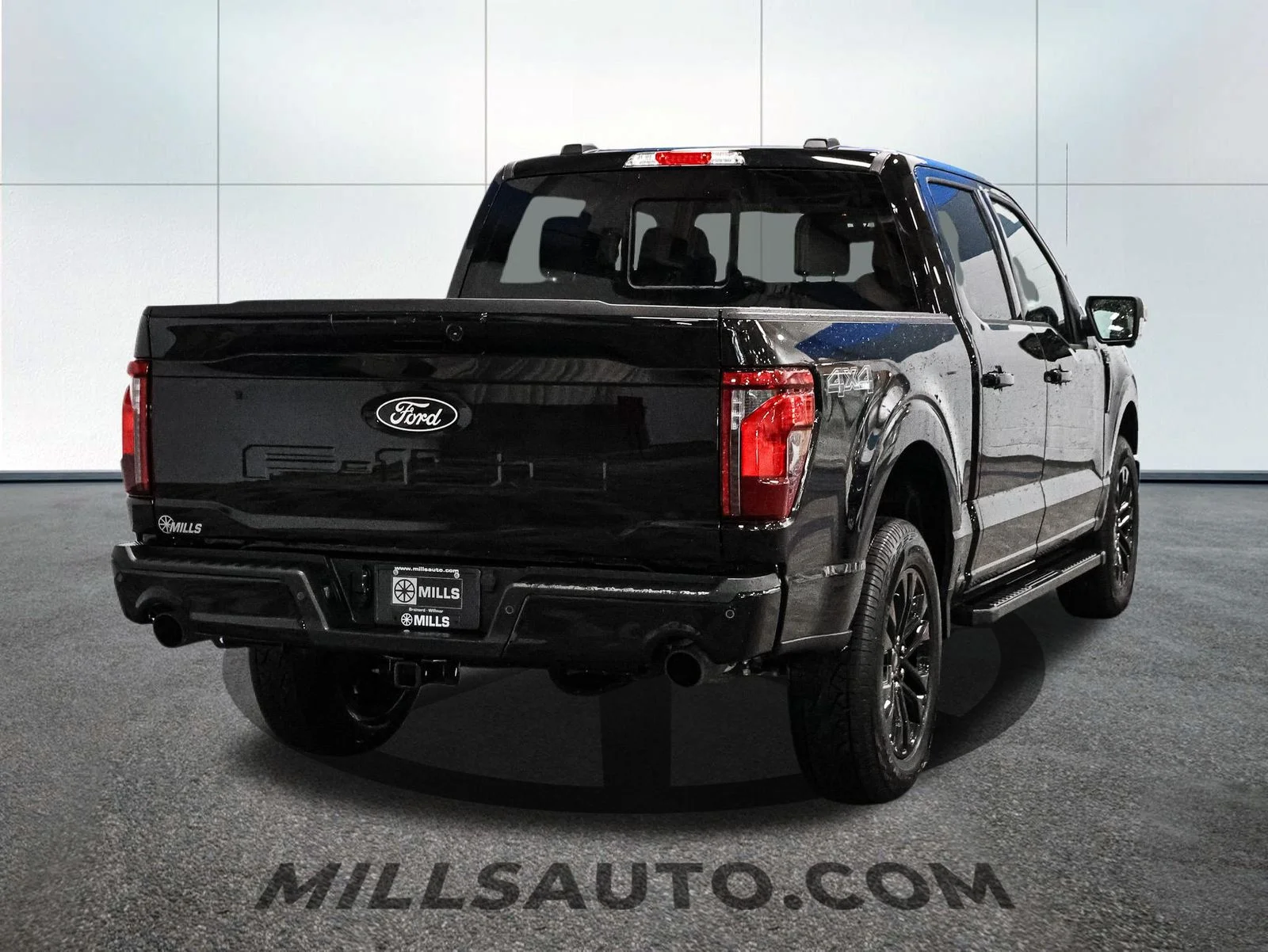 Used 2026 Agate Black Metallic Ford XLT image 7