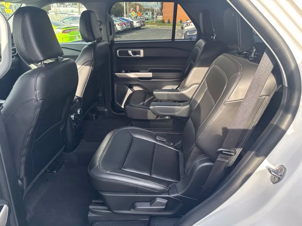 Used 2022 White Metallic Ford XLT image 31