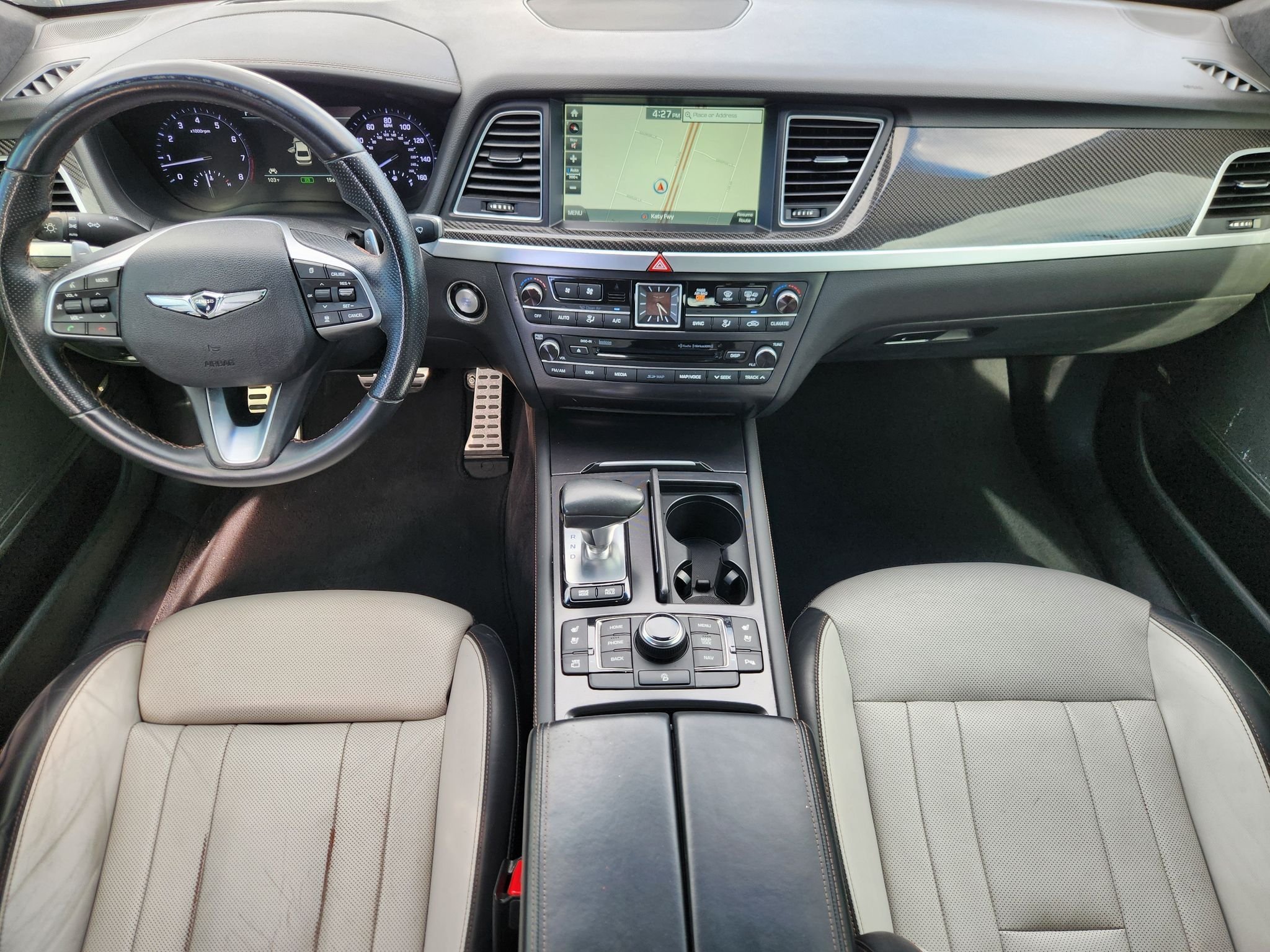 Used 2018 Casablanca White Genesis 3.3T Sport image 27