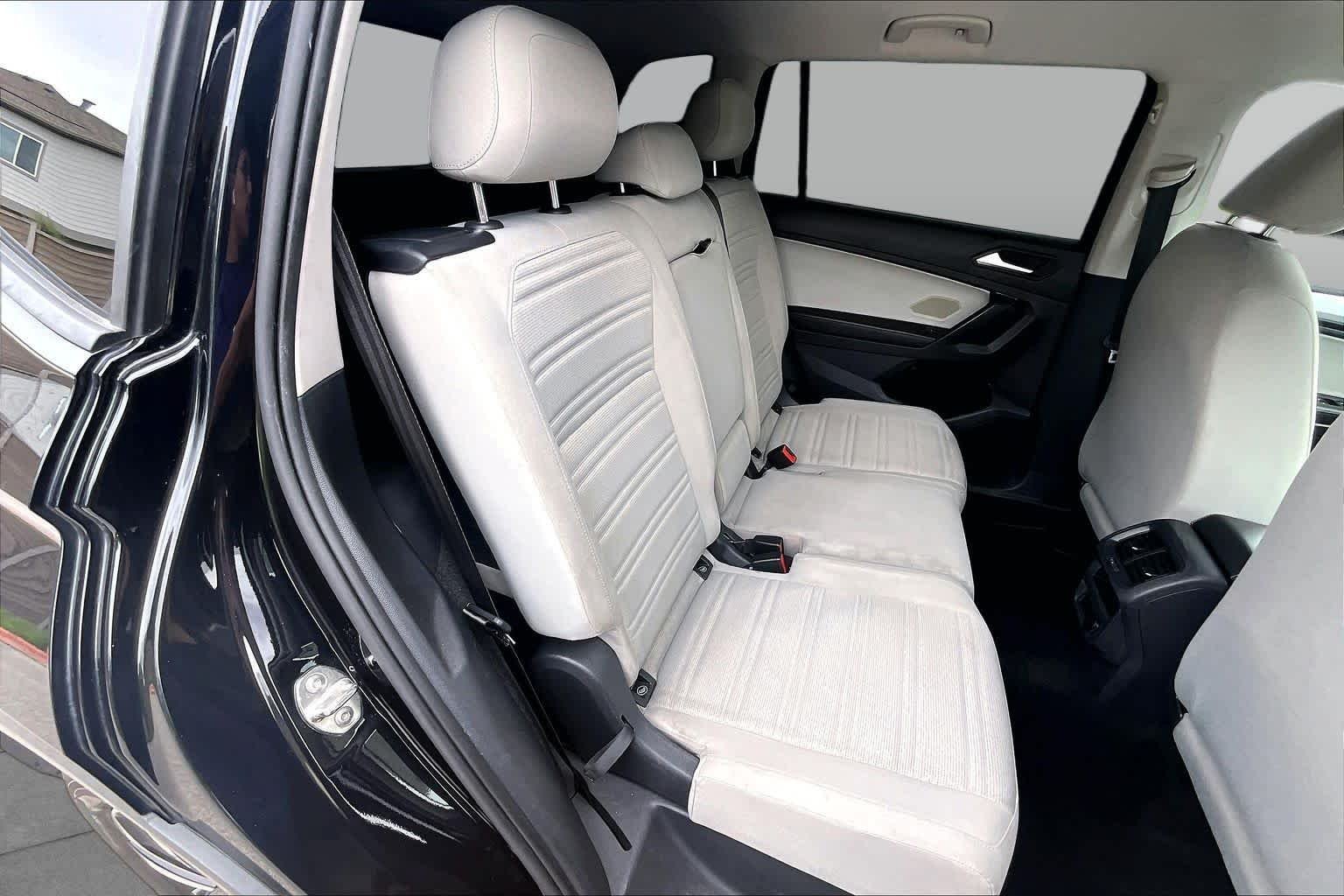 Used 2022 Deep Black Pearl Volkswagen S image 20