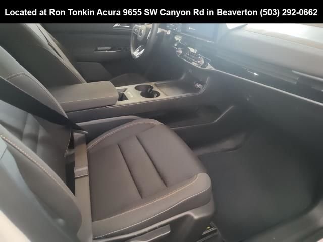 Used 2025 Snowfall Pearl Honda EX image 8